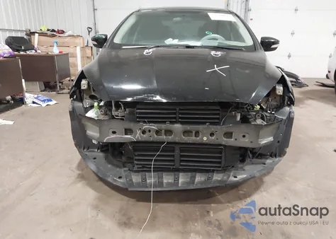 2017 Ford Focus Se z USA, uszkodzony, nr VIN 1FADP3F20HL343933